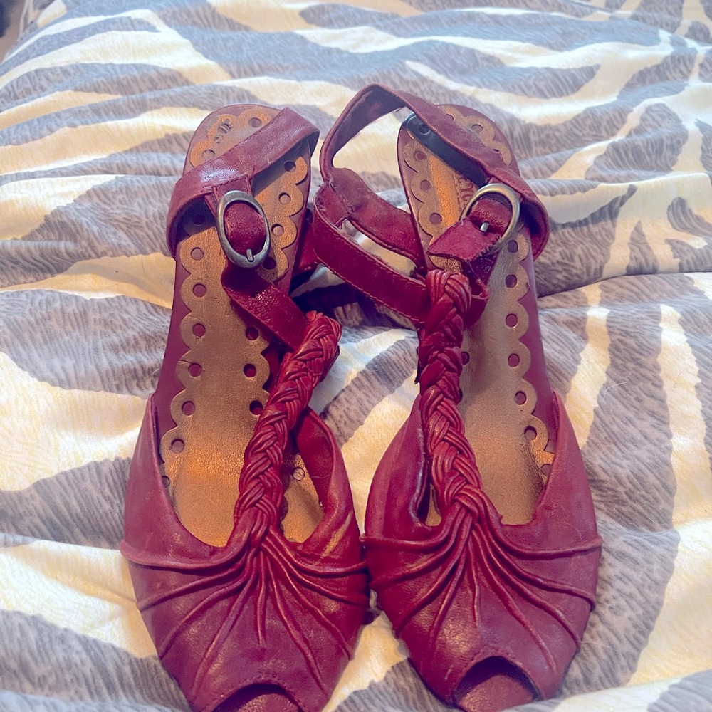 Seychelles size 8 red low heels; gently worn